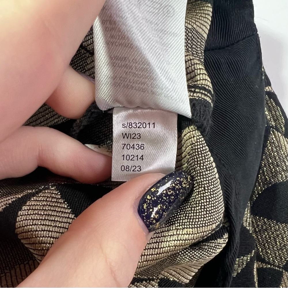 Ann Taylor Flared Ankle Pant in Geo Jacquard - black/gold, size 12/L - Picture 6 of 11